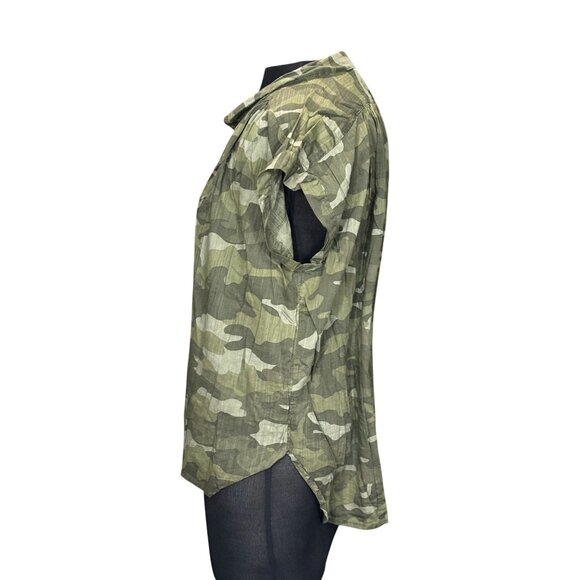 Old Navy Camo Blouse M Womens Button-Down Short Sleeve Shirt Cotton Rayon Blend - Picture 2 of 10